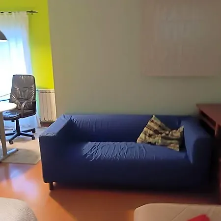 Global Hotel *