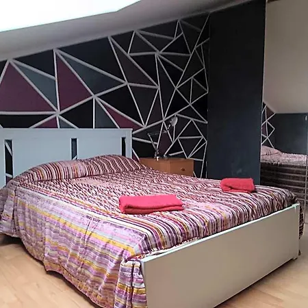 Global Hotel *